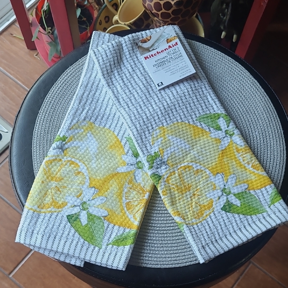 KitchenAid Lemon Print Kitchen Towels